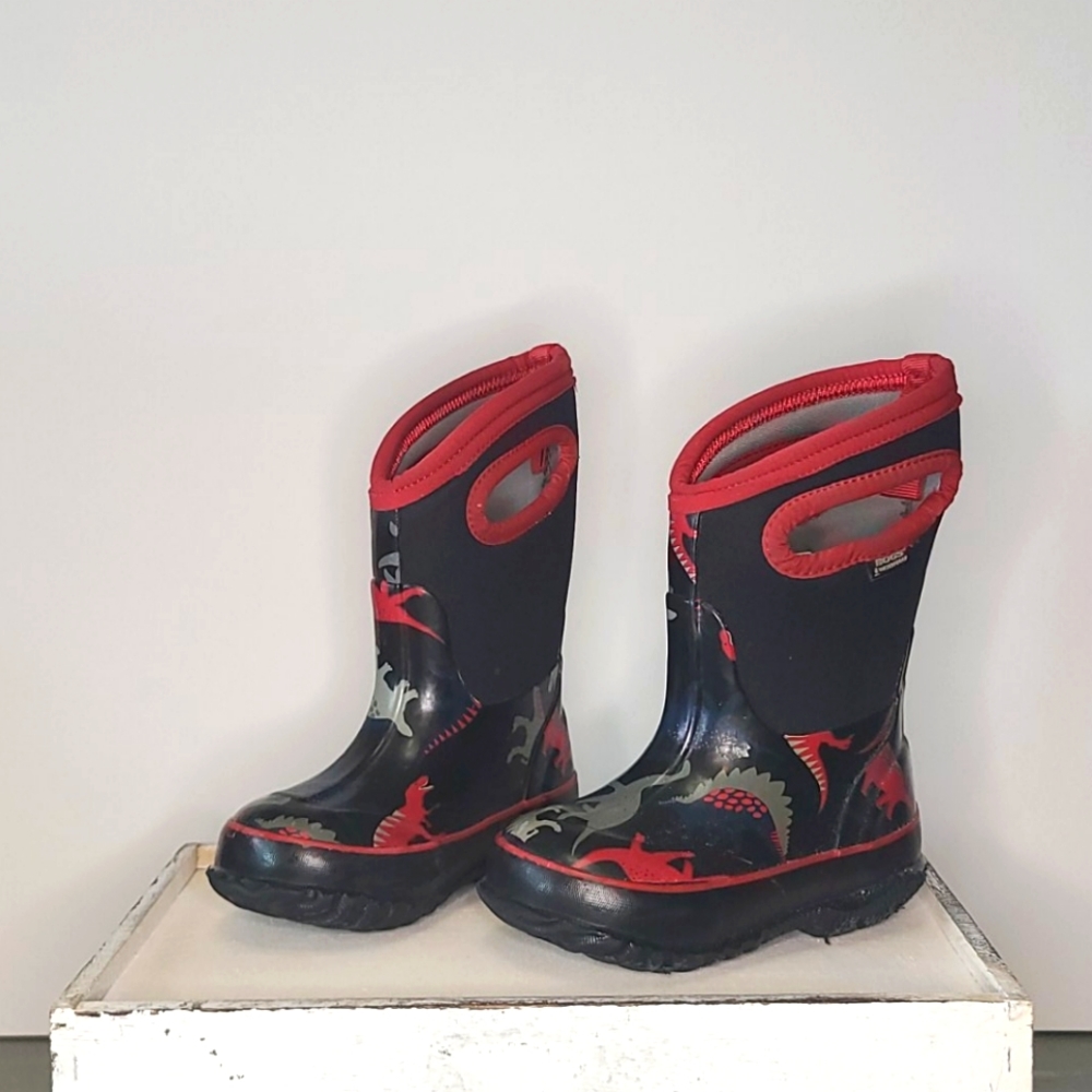 Bogs Classic Dino, Size 7